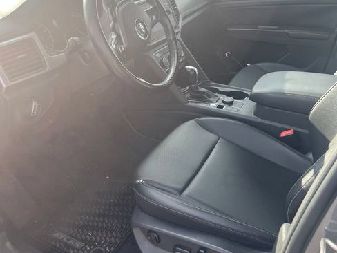 Used 2018 Volkswagen Atlas SE AWD/4WD image 4