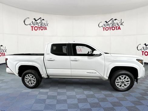 Used 2025 Toyota Tacoma SR5 image 8