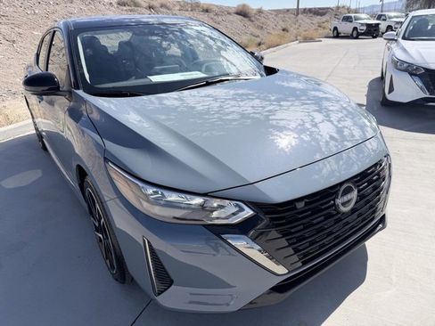 New 2025 Nissan Sentra SR image 3