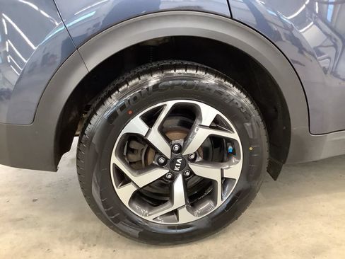 Used 2020 Kia Sportage LX w/ LX Popular Package AWD/4WD image 18