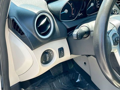 Used 2016 Ford Fiesta Titanium FWD image 10