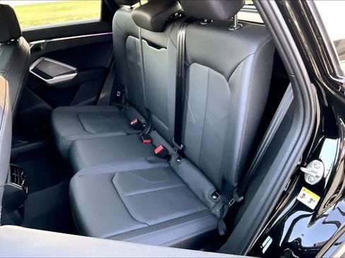 Used 2025 Audi Q3 2.0T Premium Plus w/ Premium Plus Package image 19