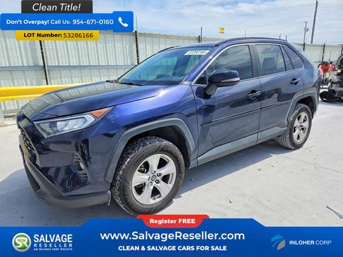 Used 2020 Toyota RAV4 XLE w/ Convenience Package FWD image 1