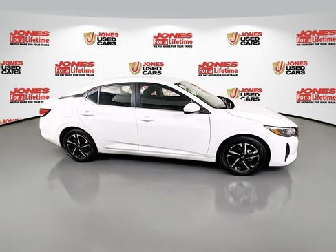 Certified 2024 Nissan Sentra SV FWD image 16