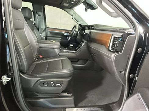 Used 2023 GMC Sierra 1500 Denali AWD/4WD image 32