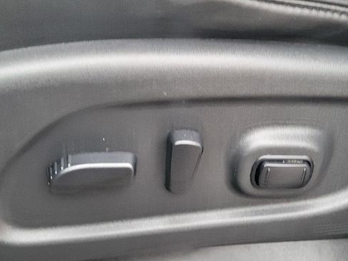 Used 2019 Nissan Titan PRO-4X w/ Pro-4x Utility Package image 10