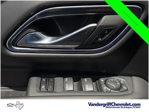 Certified 2023 GMC Yukon AT4 w/ AT4 Premium Package AWD/4WD image 23