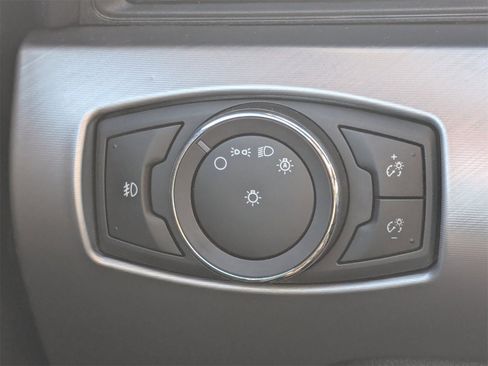 Used 2018 Ford Mustang GT Premium image 24