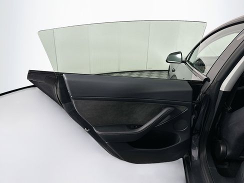 Used 2023 Tesla Model 3 Standard Range RWD image 24
