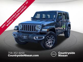 Used 2025 Jeep Wrangler Unlimited Sahara AWD/4WD video 1