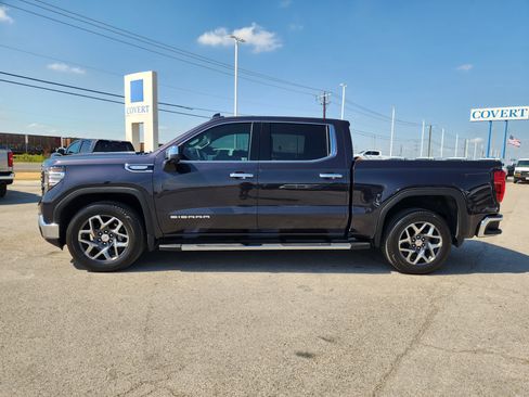 Used 2023 GMC Sierra 1500 SLT RWD image 4