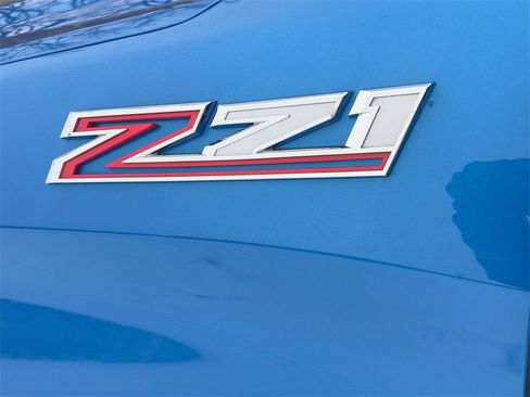 Used 2025 Chevrolet Silverado 1500 LT Trail Boss w/ Convenience Package II image 10