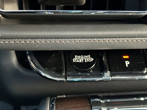 New 2026 Lincoln Aviator Reserve image 23