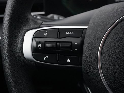 Used 2025 Kia K5 LXS image 39