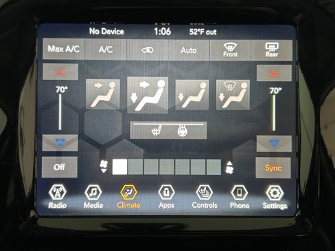 Used 2019 Jeep Cherokee Limited AWD/4WD image 7