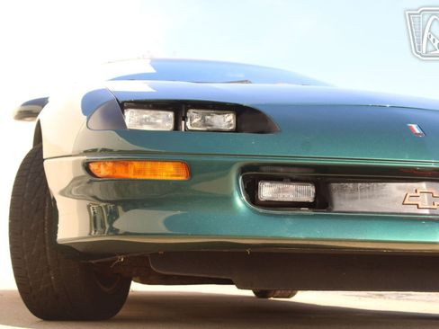 Used 1995 Chevrolet Camaro Z28 image 27