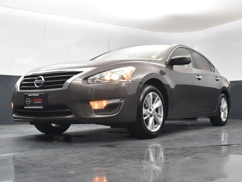 Used 2013 Nissan Altima 2.5 SV image 36
