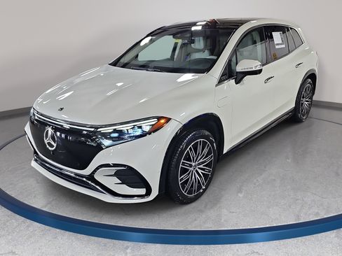 Certified 2023 Mercedes-Benz EQS 580 4MATIC SUV image 1