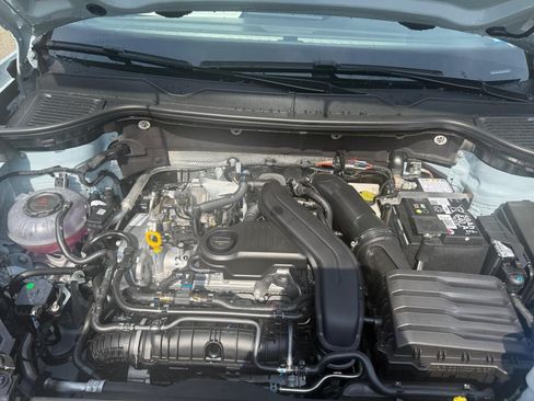 New 2026 Volkswagen Taos SE AWD/4WD image 16