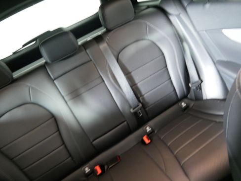 Used 2021 Mercedes-Benz GLC 300 4MATIC image 14