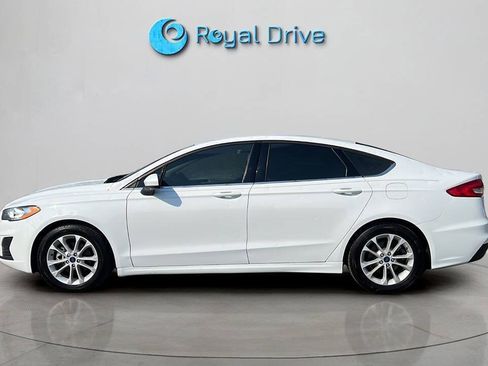 Used 2020 Ford Fusion SE FWD image 3