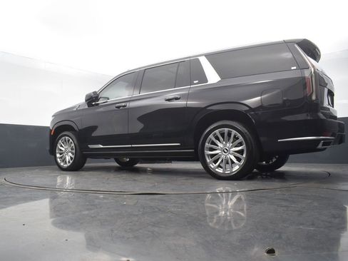 Used 2023 Cadillac Escalade ESV Premium Luxury w/ Performance Package AWD/4WD image 53