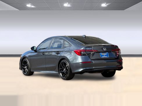 Used 2024 Honda Civic Sport image 3