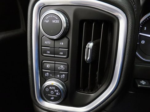 Used 2021 GMC Sierra 2500 Denali w/ Denali Ultimate Package AWD/4WD image 24