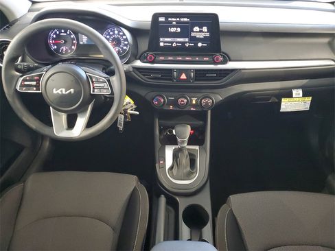 Certified 2024 Kia Forte LXS w/ LXS Technology Package image 9