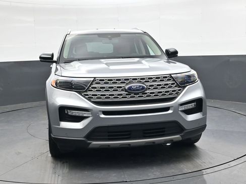 Used 2021 Ford Explorer Limited w/ Equipment Group 301A image 10