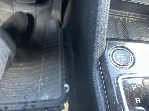 Certified 2023 Kia Sportage EX AWD/4WD image 11