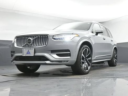 Used 2024 Volvo XC90 B6 Ultimate w/ Protection Package Premier AWD/4WD image 12
