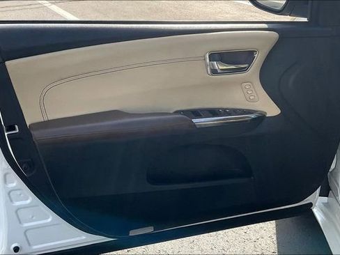 Used 2013 Toyota Avalon Limited image 23