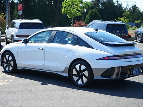 Certified 2024 Hyundai Ioniq 6 SE AWD/4WD image 9