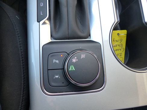 Used 2025 Chevrolet Blazer LT w/ Convenience Package image 37