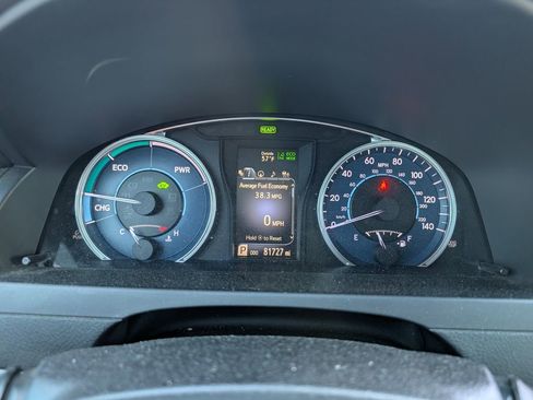 Used 2015 Toyota Camry XLE image 12