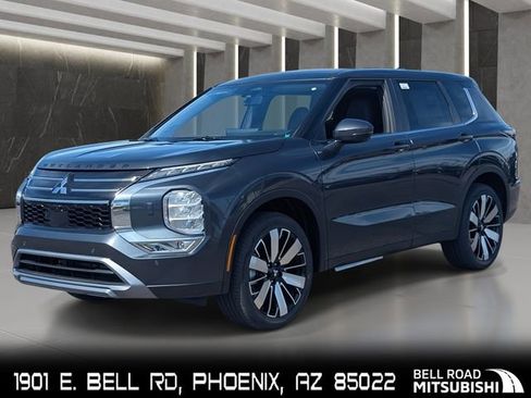 New 2026 Mitsubishi Outlander SE image 1