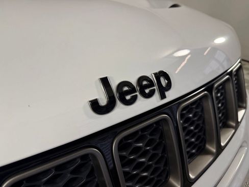 Used 2021 Jeep Grand Cherokee Trackhawk AWD/4WD image 6
