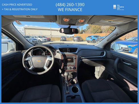 Used 2017 Chevrolet Traverse LT image 13