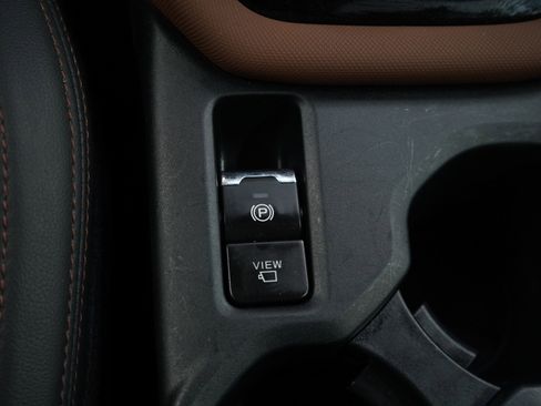 Used 2025 Subaru Forester Touring image 24