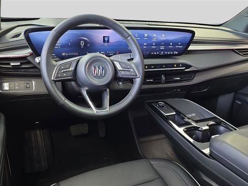 Used 2025 Buick Enclave Preferred image 17