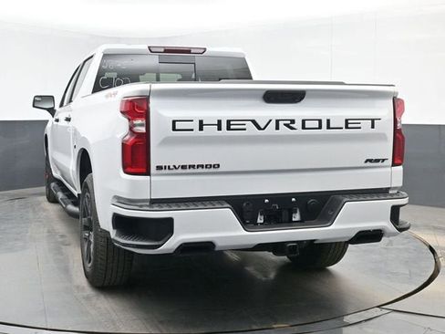 New 2026 Chevrolet Silverado 1500 RST w/ Redline Edition AWD/4WD image 12