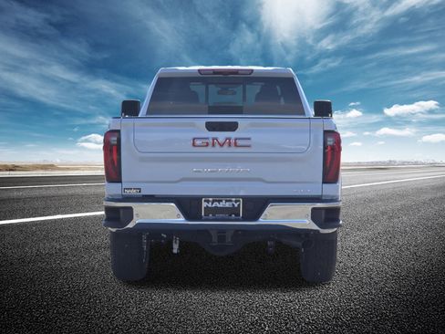 New 2026 GMC Sierra 2500 SLT image 22