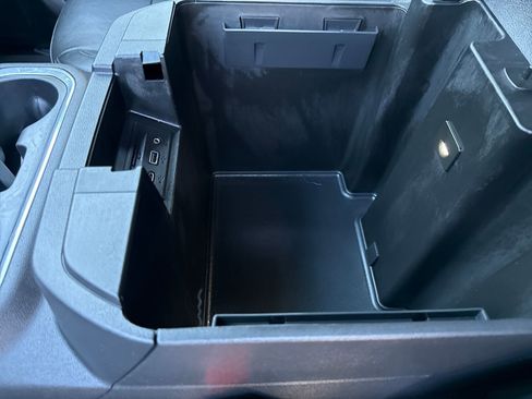 Used 2020 GMC Sierra 1500 SLT w/ SLT Premium Plus Package AWD/4WD image 26