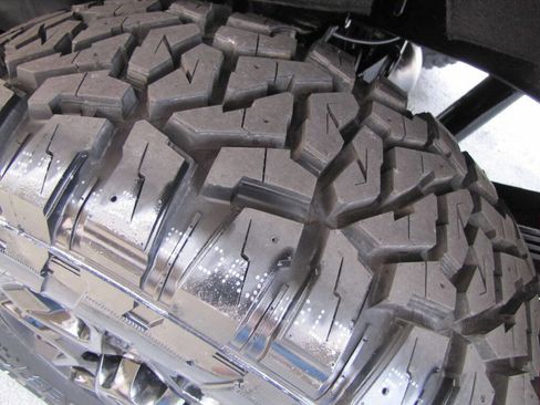 Used 2023 Chevrolet Silverado 2500 LT w/ Convenience Package image 28