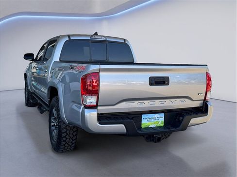 Used 2016 Toyota Tacoma TRD Sport w/ Towing Package AWD/4WD image 4