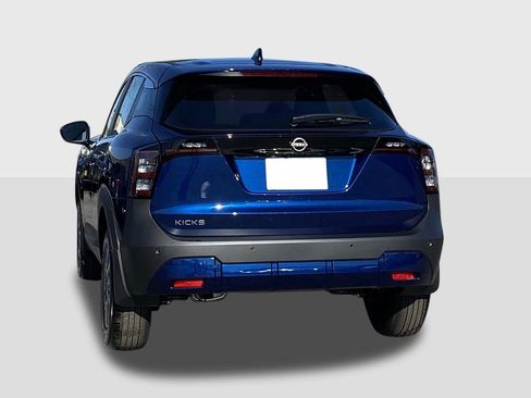 New 2026 Nissan Kicks S image 3