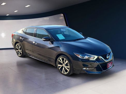 Used 2017 Nissan Maxima Platinum image 7