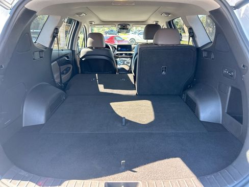 Used 2023 Hyundai Santa Fe Limited image 9