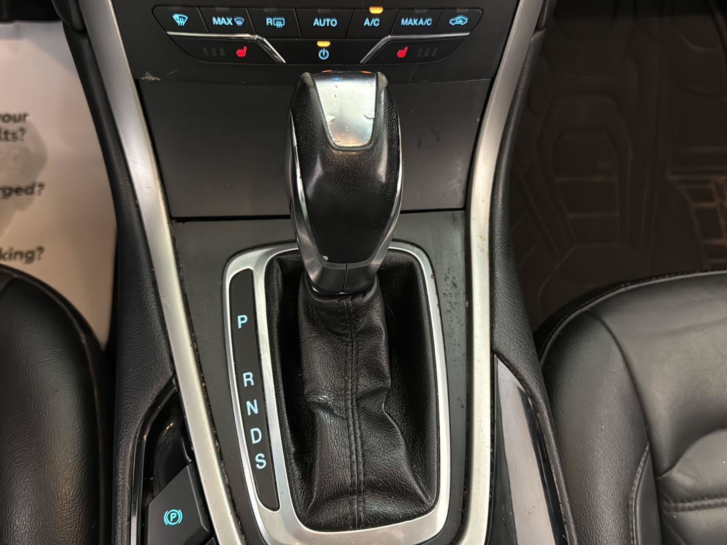 Used 2015 Ford Edge SEL w/ Equipment Group 201A AWD/4WD image 23
